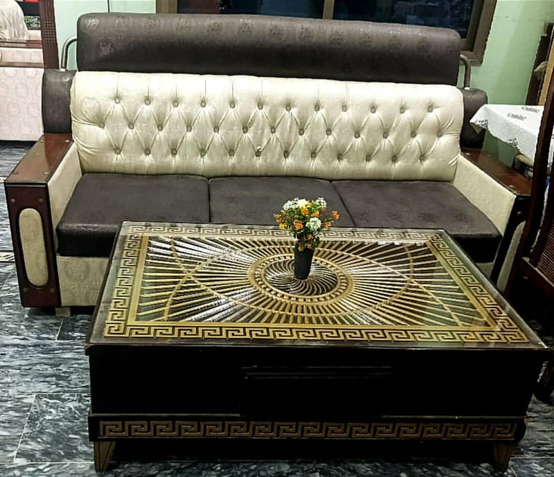 Sofa set with Table 0