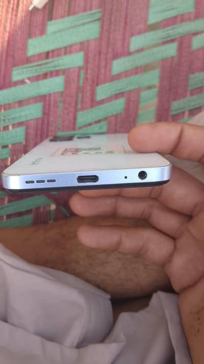 Infinix hot 30i