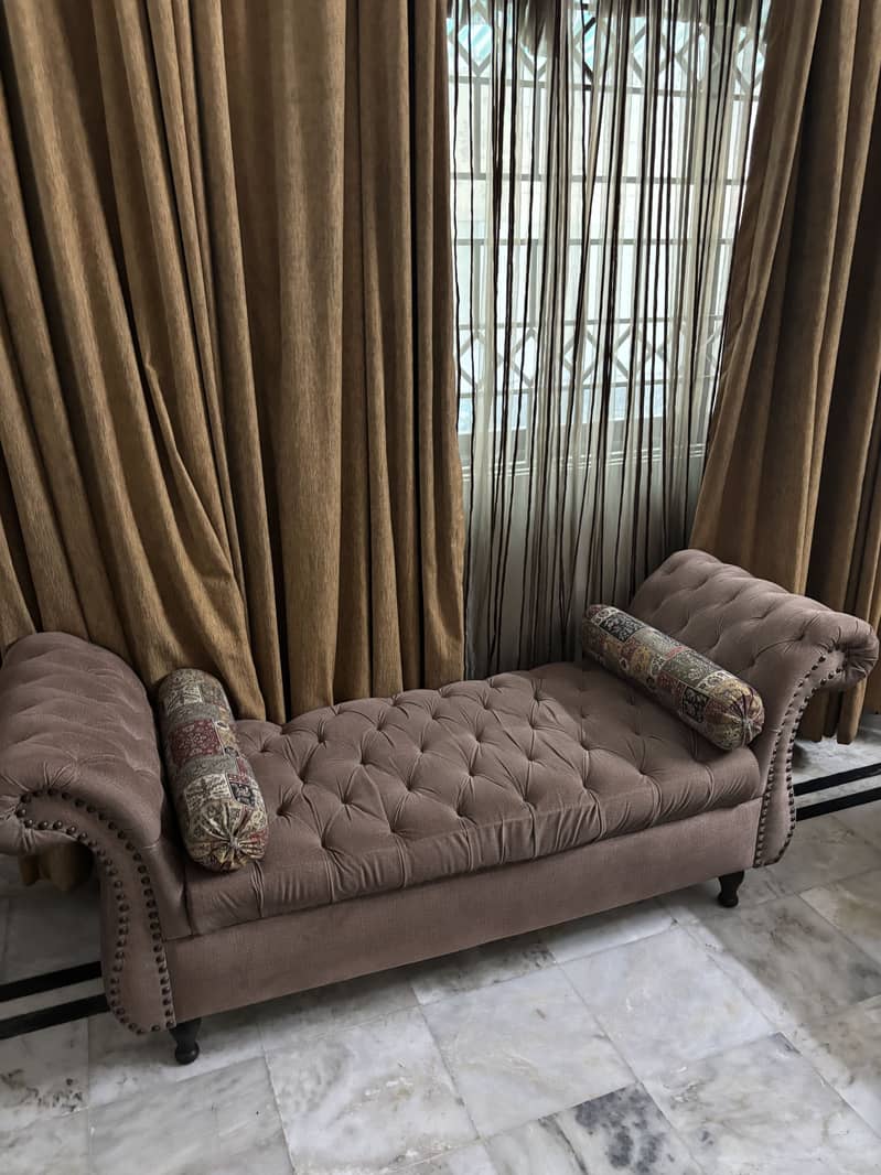 bed, side tables, dressing table, settee 2