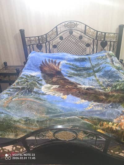 iron bed with dressing available in just rs 78000