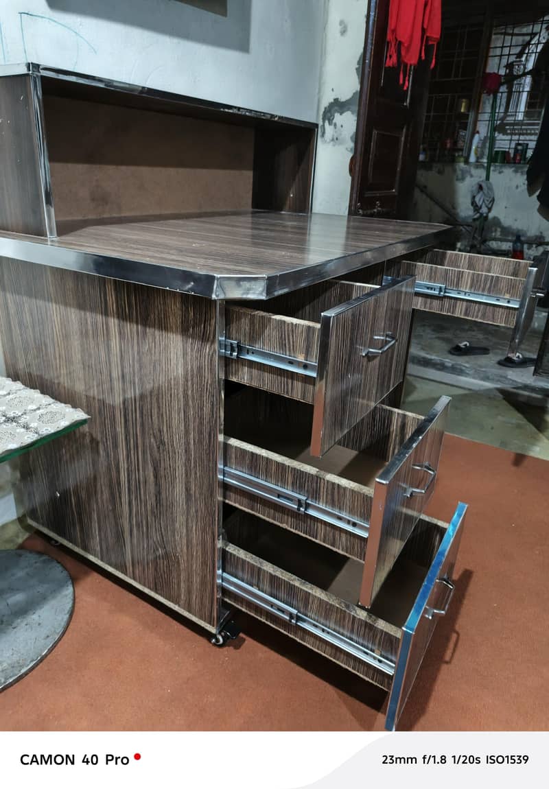 Wood Computer Table 1