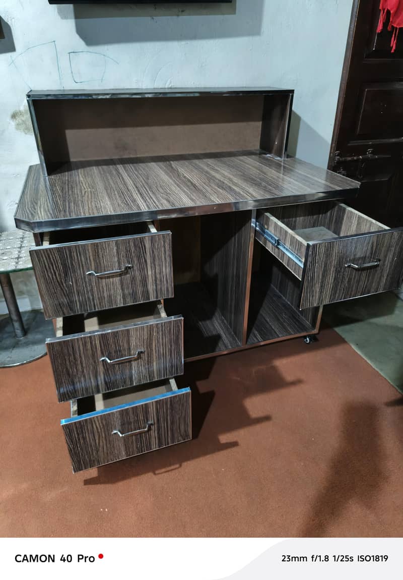 Wood Computer Table 2