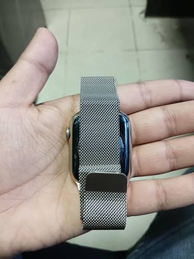 apple watch series 9 stainless steel gold with milanese loop