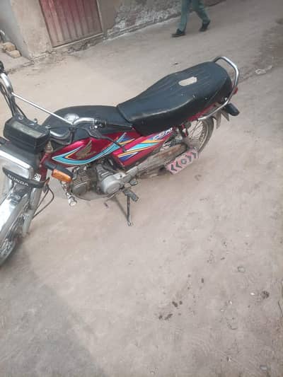 Honda CD 70 up for sale