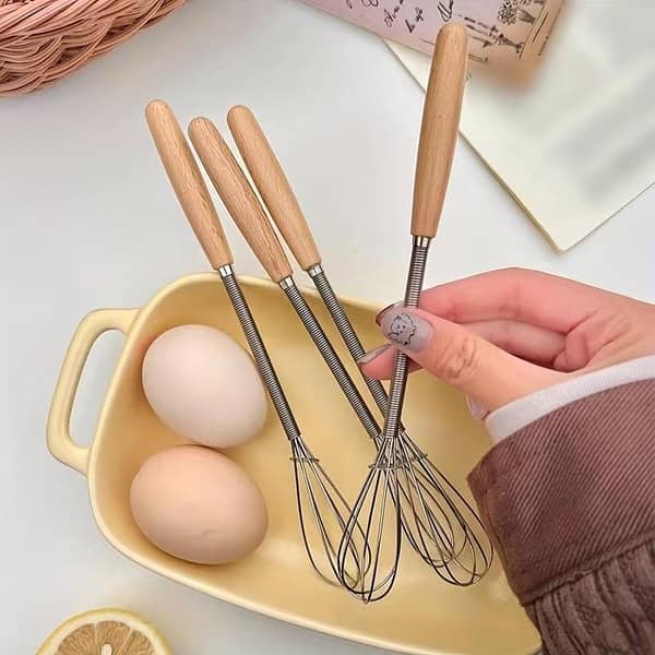 Mini Egg Beater Mixer Stainless Steel with Flour Sifter, Handheld Flour Sieve Double-Layer Fine Mesh Crank Press Cake Powder Shaker, Perfect for Halloween, Christmas, and Thanksgiving. Semi-Automatic Press for Smooth, Efficient Sifting. Fine Mesh Filters