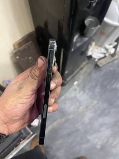 I phone 13 pro max 256 gb Jv