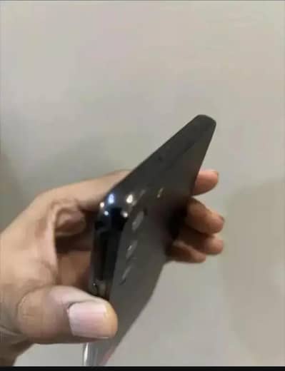 samsung s21 plus pta approved 8/128. condition 09/10. exchange possible