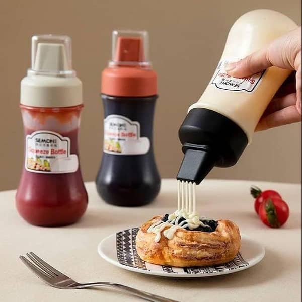 Squeeze Sauce Bottle, Hand Wash Only, PVC Free, Food Grade Kitchen Condiment Dispenser for Salad Dressing, Ketchup, Honey, Jam - Home Use