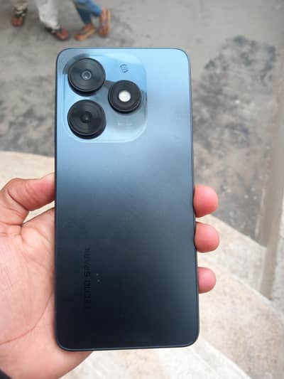 Tecno spark 20c