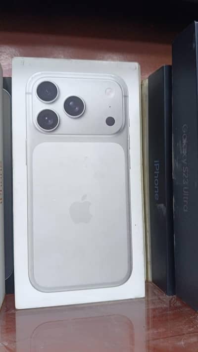 iPhone 17 Pro Max Factory Unlocked Box Packed
