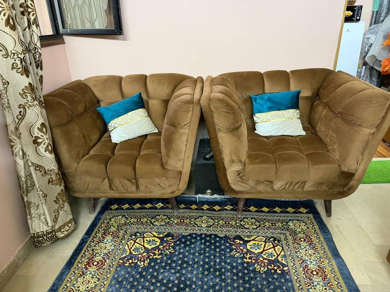 2 sofas with good condition 0