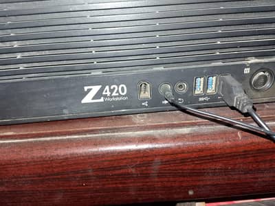 Z420 workstation Pc with 24 inch LCD