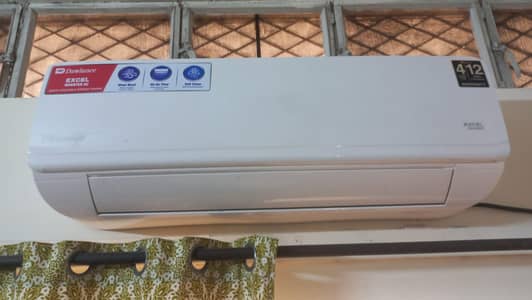 Dawlance 1.5 ton AC heat and cool inverter