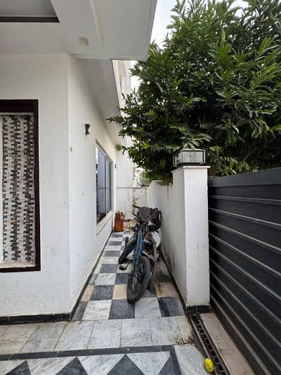 House For Sale In Sector B 3 Bedroom Best Location For Living Near To Gate Bahria Enclave Islamabad