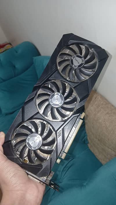 Rx 590 Gme 8gb Tri fan