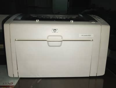 HP LASERJET 1022 USED