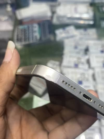 I phone 12 non pta J. V original mobile