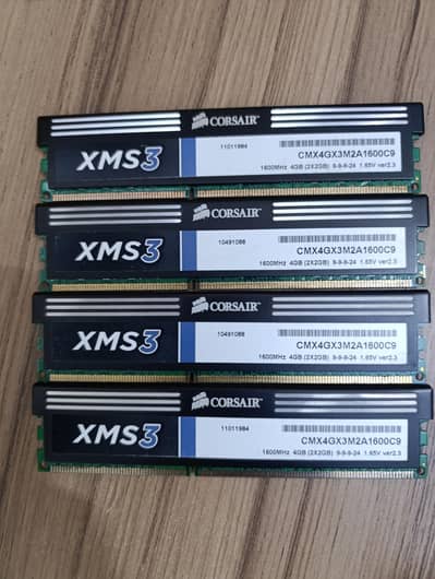 Corsair XMS3 DDR3 1600MHz sticks