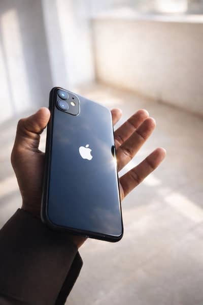 iPhone 11 64GB Neat & Clean Condition – Face ID Working