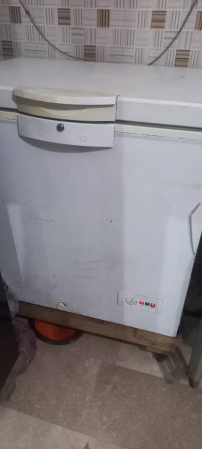 Dawlance 1-Door Deep Freezer – Excellent Condition!