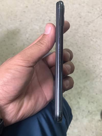 iphone 11promax 256GB bypass