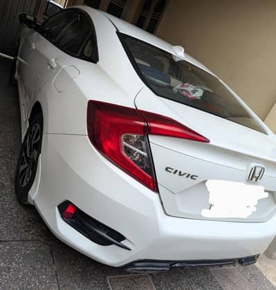 Honda civic 2017 in mint condition