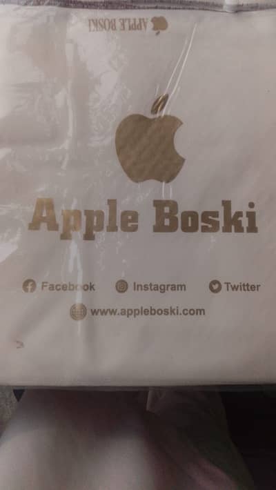 SUITS / MEN APPLE CHINA BOSKI / SUITS FOR SELL