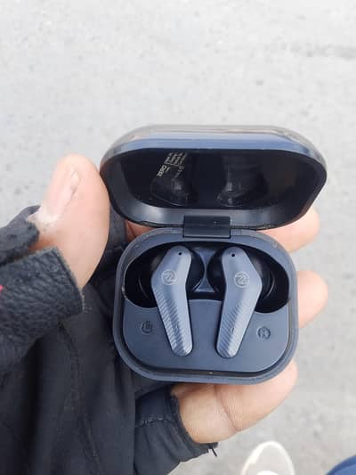 zero Lifestyle Gravity earbuds full box