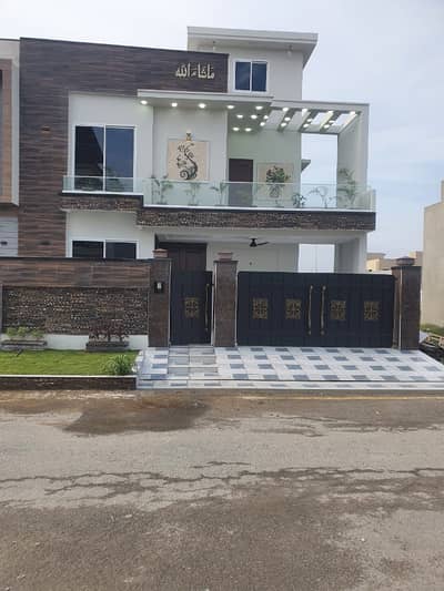 10 Marla Brand New House For Rent