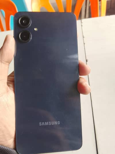 samsung A06. . with box orignal. 6/128. . warrenty baki 1 month.