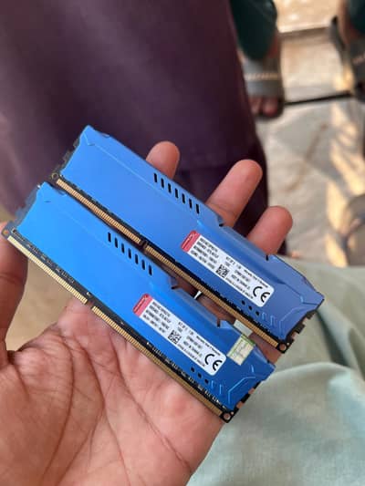 16GB (8GB x 2) DDR3 1600MHz Kingston HyperX Ram