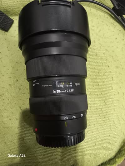 Tokina lens opera 16 28