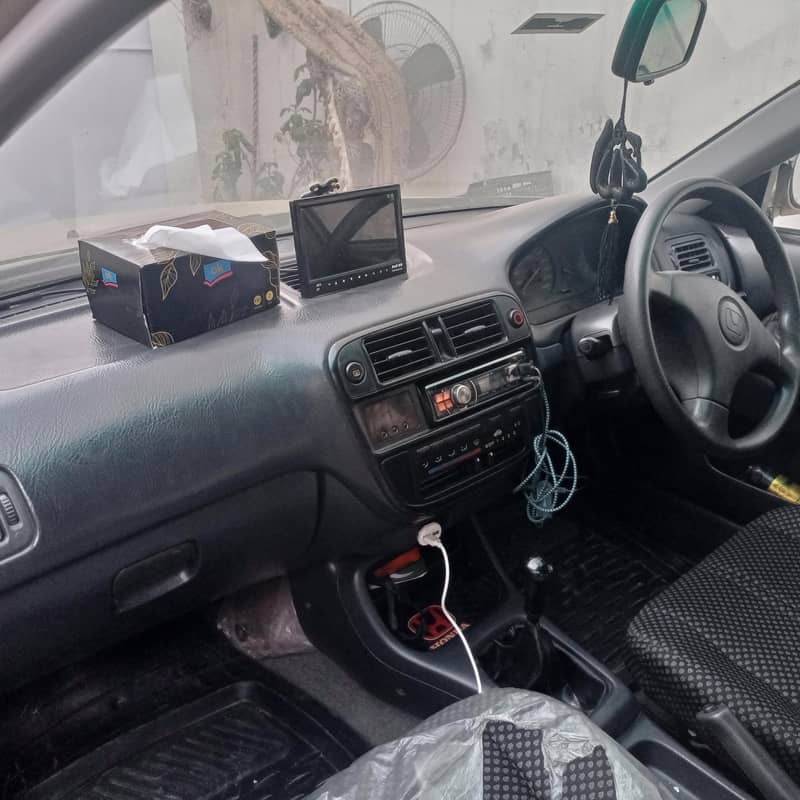 Honda civic 1996 model 9