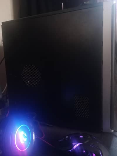 GAMING PC for sale, can play every type of game for more details dm me