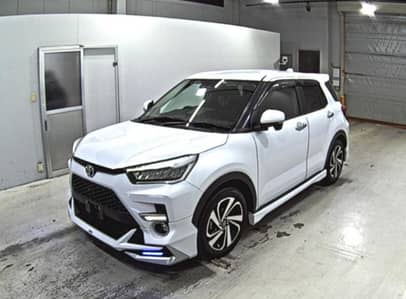 Toyota Raize Z FULL HOUSE PEARL WHITE COLOUR 4.5 GRADE