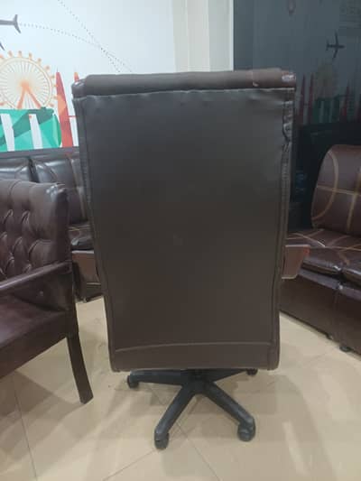 Office chaire just 2 month used