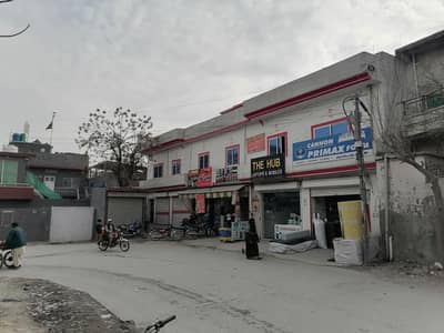 11 marla 6 shops 10 room plaza for sale