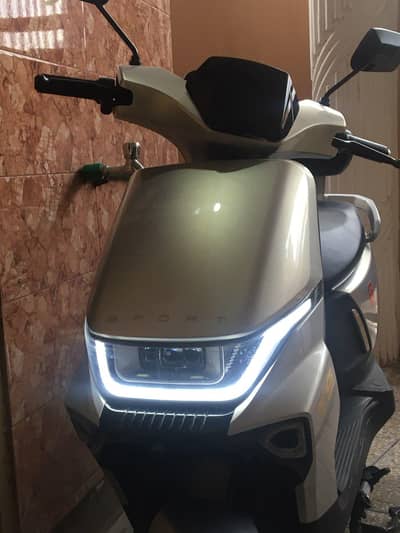 Scooty METRO T9 SPORTS