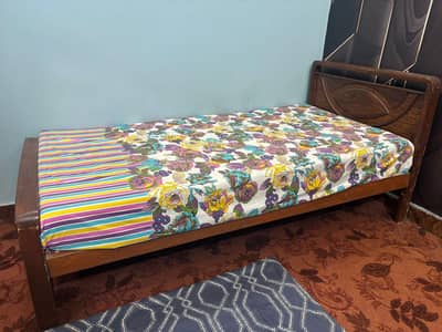 want to sell my single bed pristine condition & mattres also