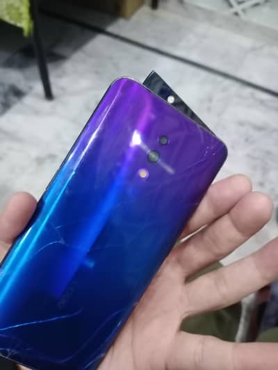 Oppo Reno 1 Orignal box n Charger (back break)