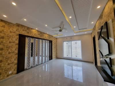 1 KANAL UPPER PORTION AVAILABLE FOR RENT IN GULSHAN E LAHORE