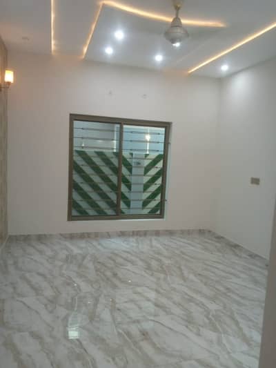 10 Marla Brand New House For Rent Bahria Town Lahore