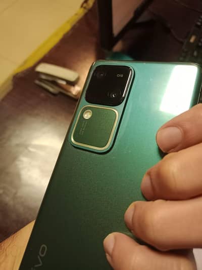 VIVO V30 12GB RAM