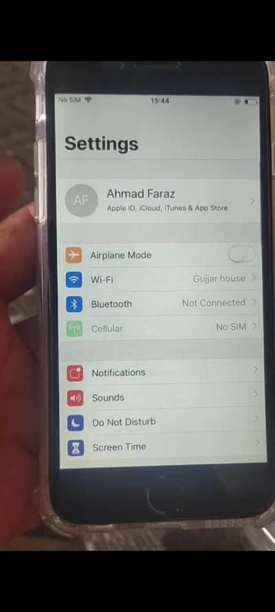 New condition Mai hai iphone bohat Kam use kiya hai no body scratches