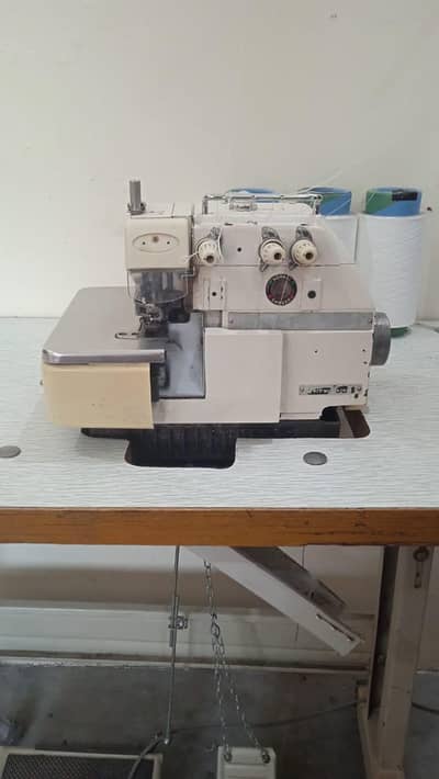 overlocker machine