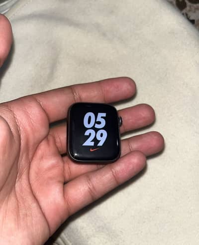 Apple Watch Series 5 Special Nike Edition
