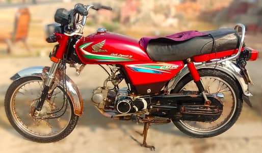 Honda CD 70 2016 Model in A Very Good Condition is Availble For Sale