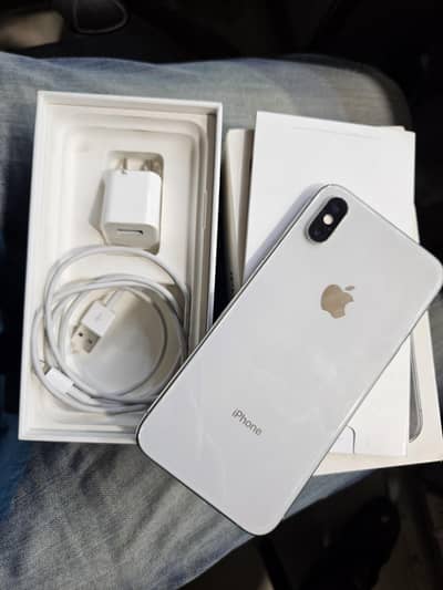 iPhone xs 64gb with box charger sim working