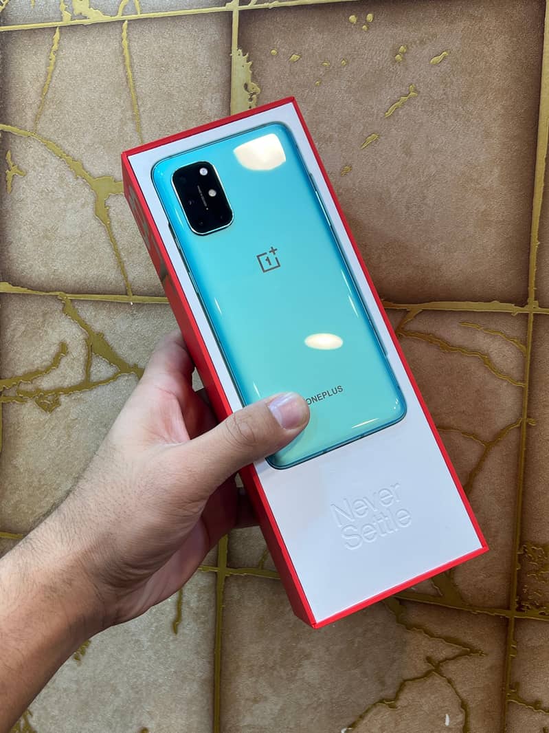 One plus 8t 1