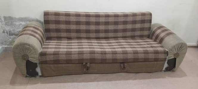 Sofa Cum Bed in Good Condition for sale
